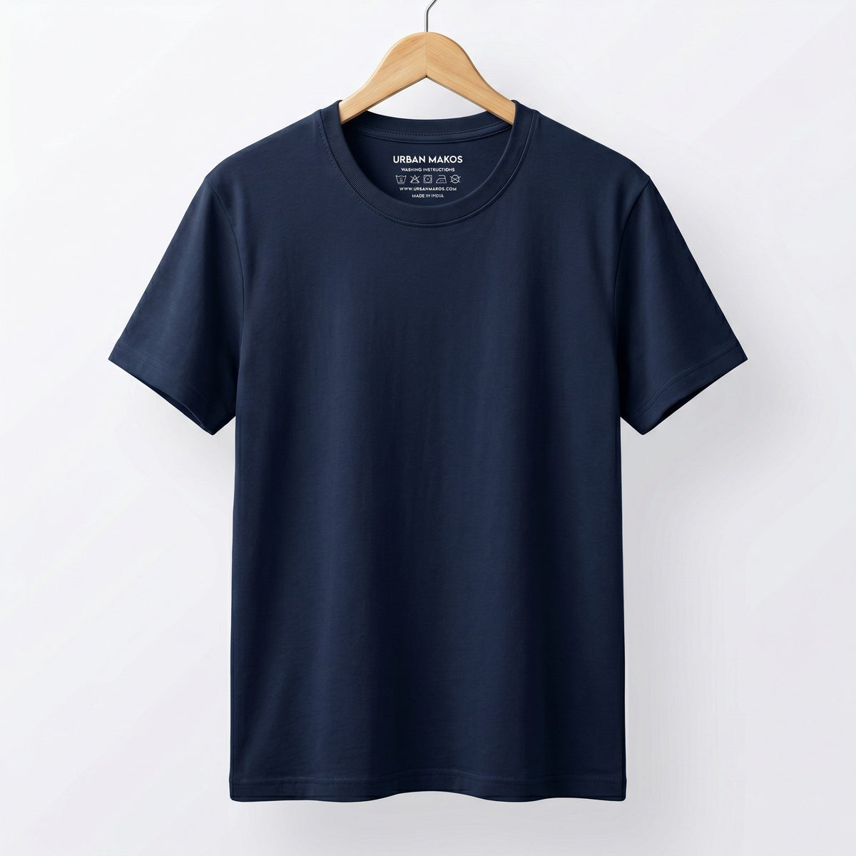 Urban Makos round neck essentials